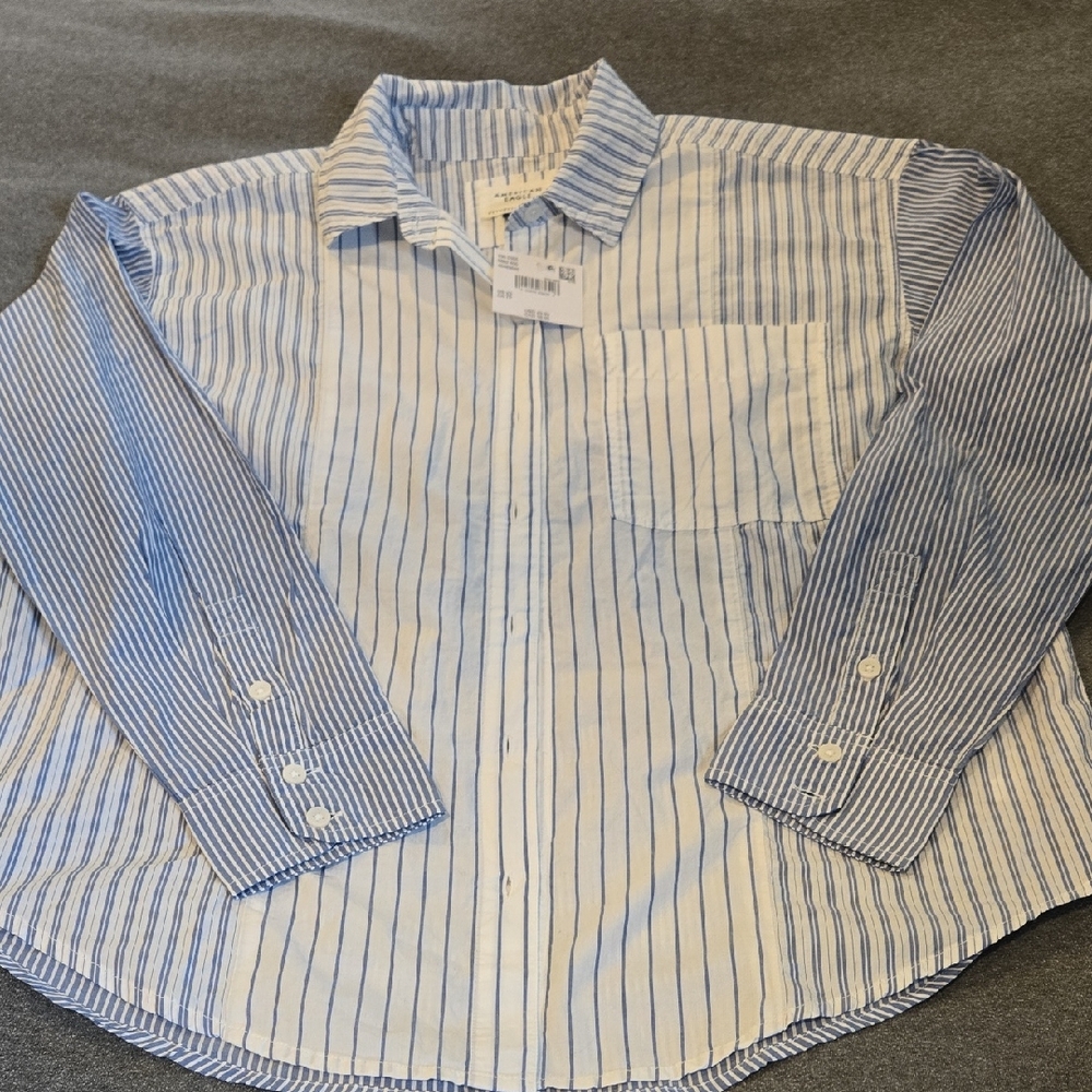 American Eagle Outfitters Blue and White Striped Women's Button Down Shirt